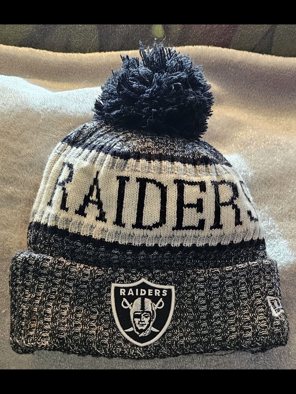 Las Vegas Raiders Black and White Pom Knit Beanie